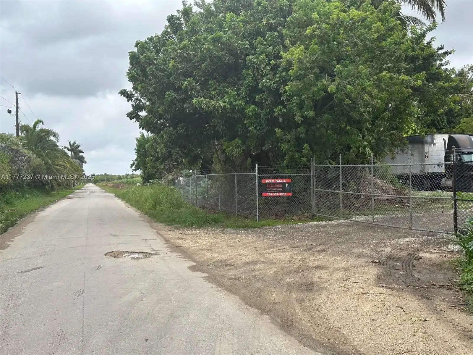 SW 122 Street, Unincorporated Dade County FL 33196 photo 4