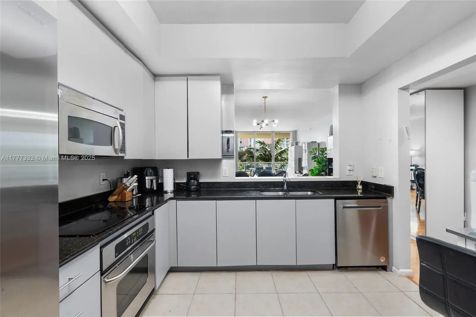 3340 NE 190th St # 304, Aventura FL 33180