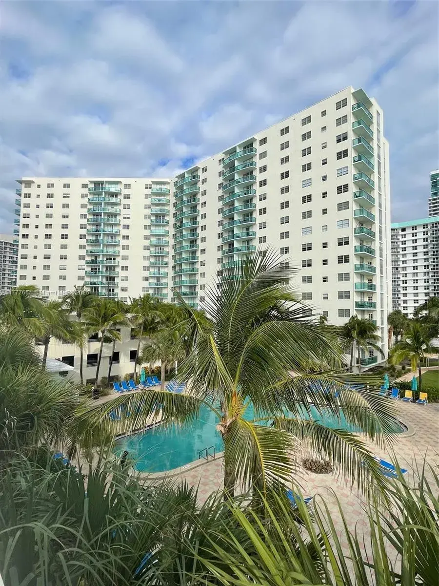 3901 S Ocean Dr # 3K, Hollywood FL 33019