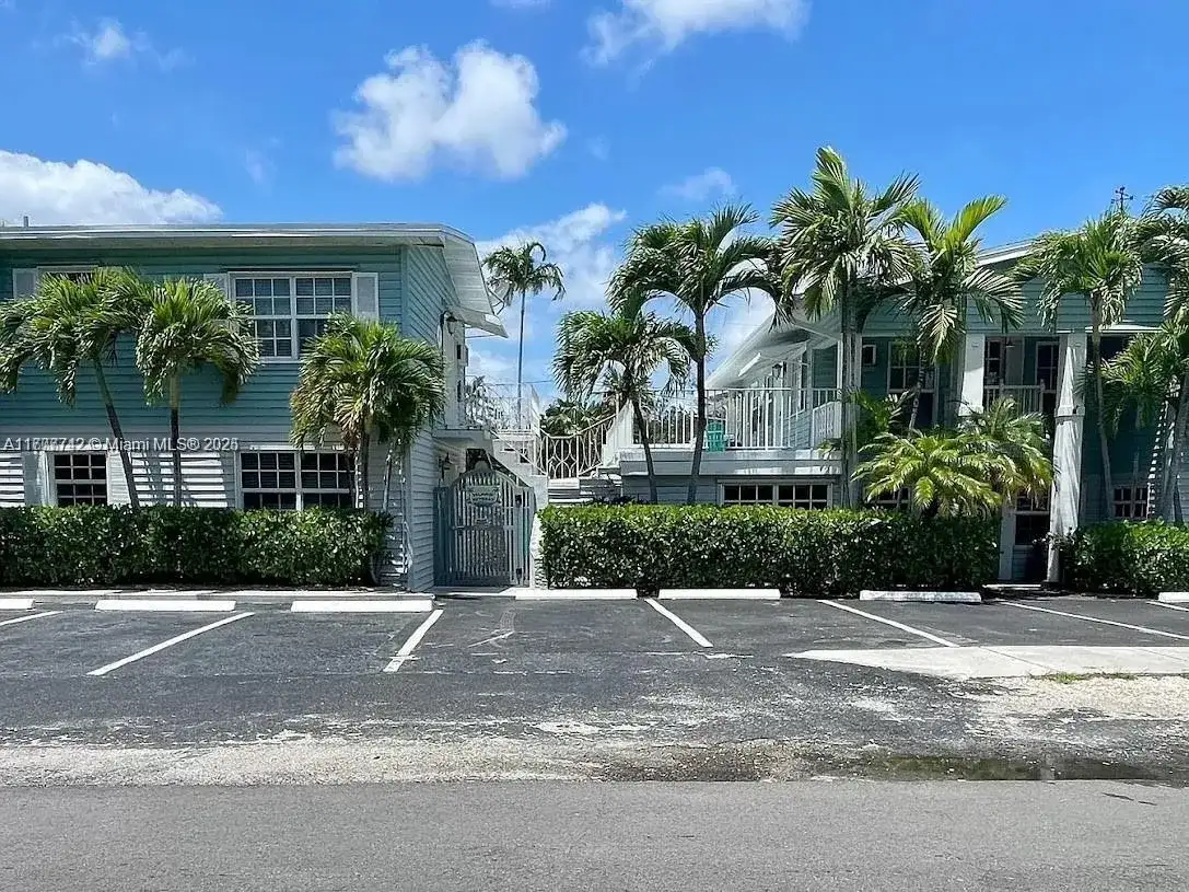 65 NE 24TH ST # B, Wilton Manors FL 33305 photo 2