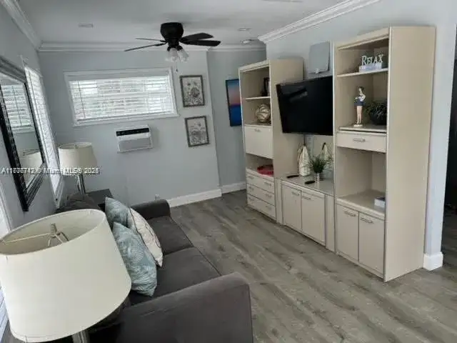 65 NE 24TH ST # B, Wilton Manors FL 33305 photo 3