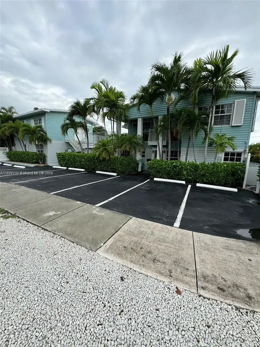 65 NE 24TH ST # B, Wilton Manors FL 33305 photo 5