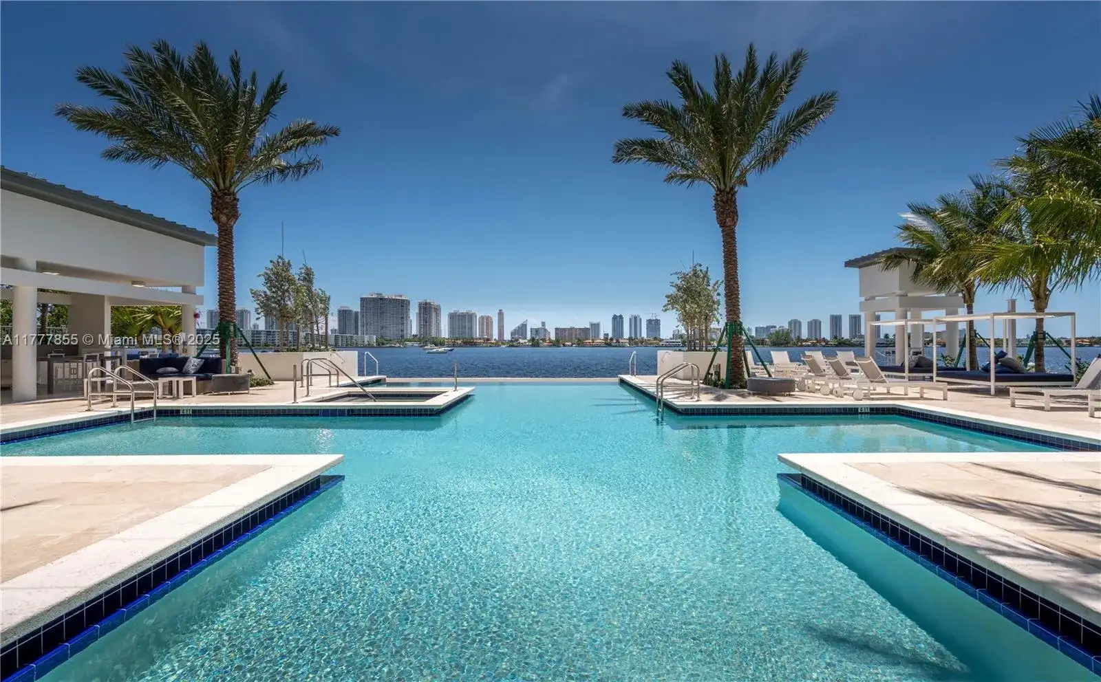 17301 Biscayne Blvd # 2209, North Miami Beach FL 33160 photo 4