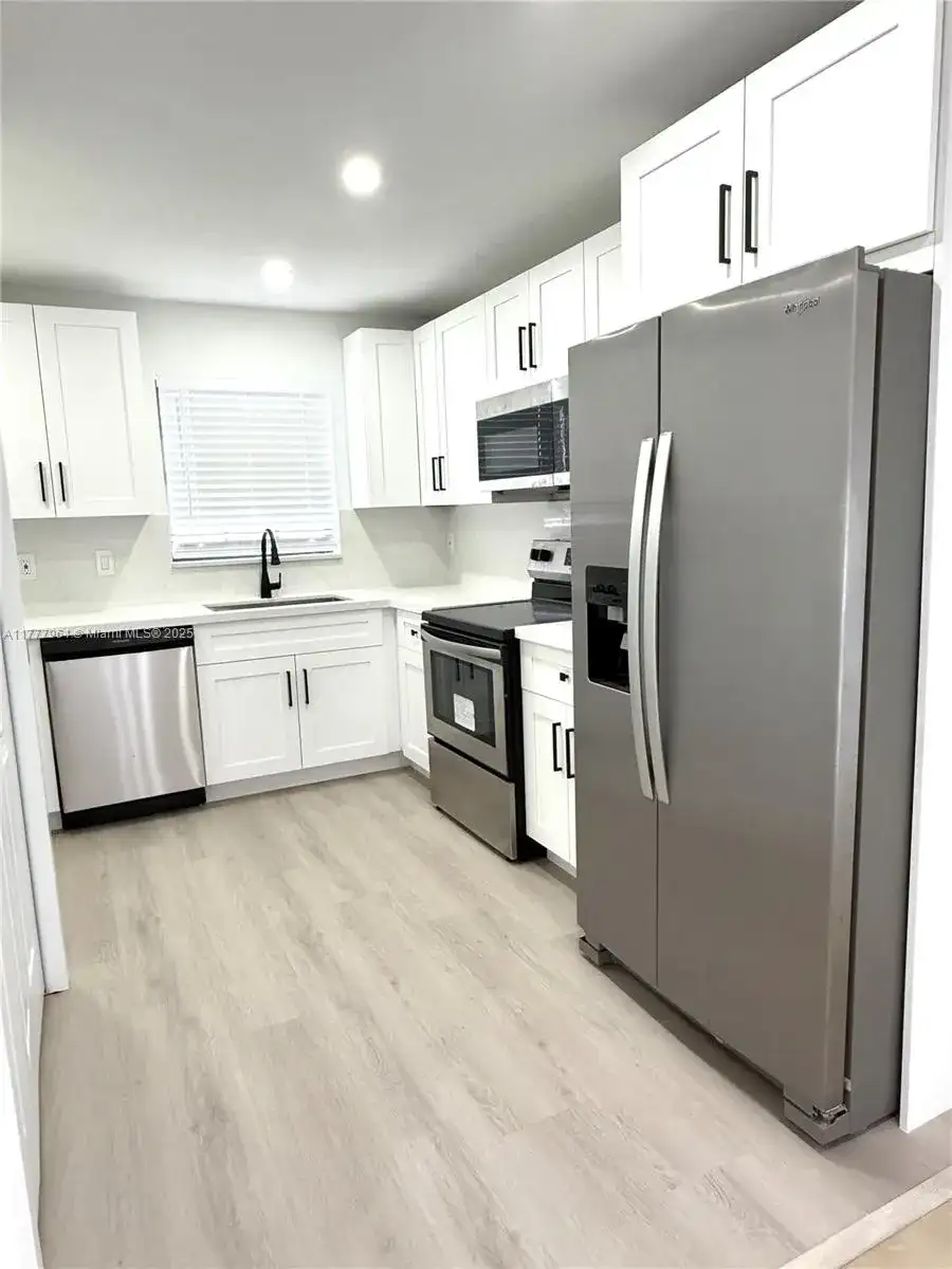 5766 SW 149th Pl # A, Miami FL 33193 photo 3