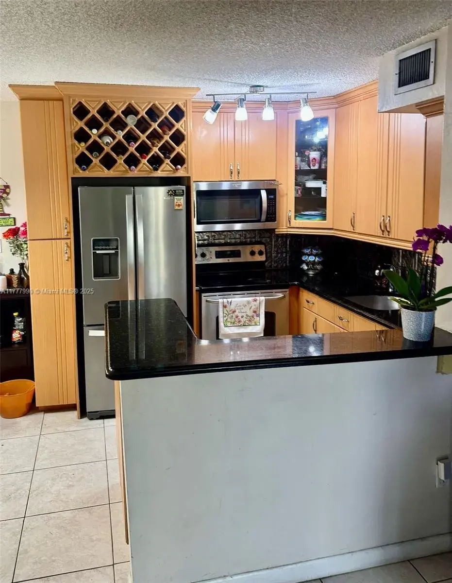485 NW 210th St # 104, Miami Gardens FL 33169