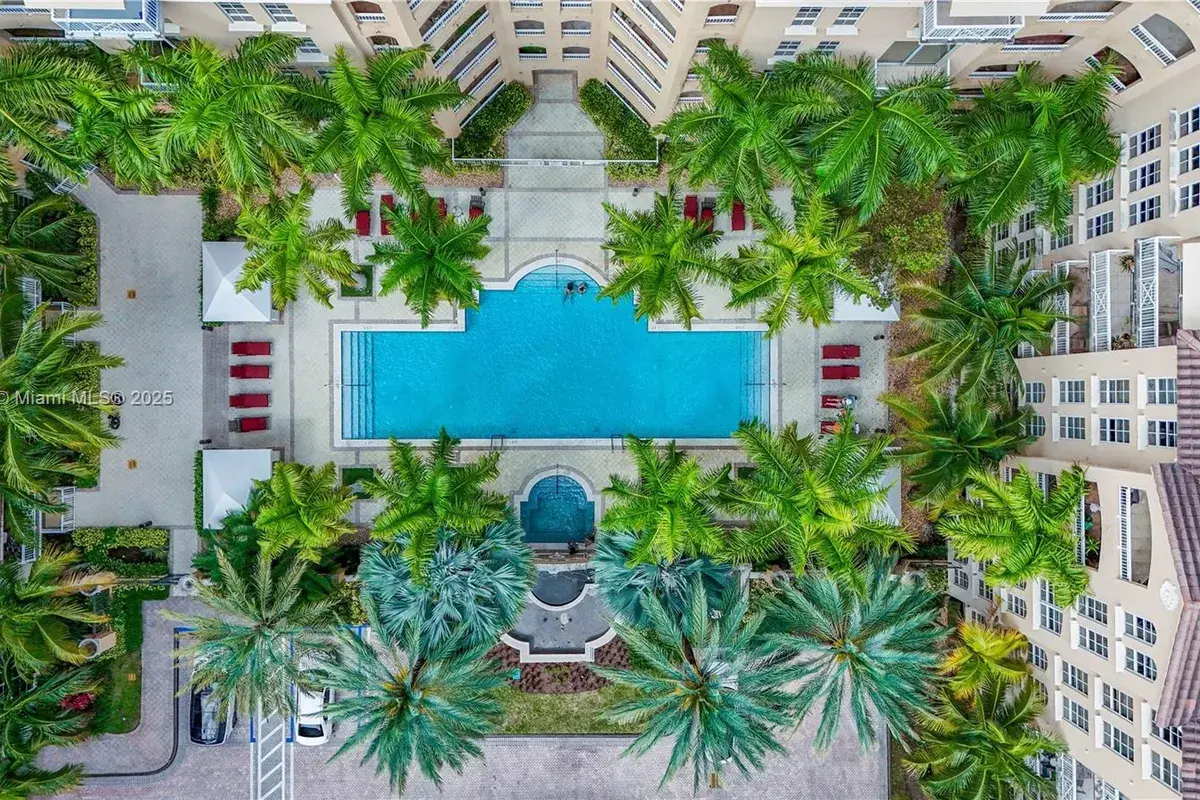 3001 NE 185th St # 127, Aventura FL 33180