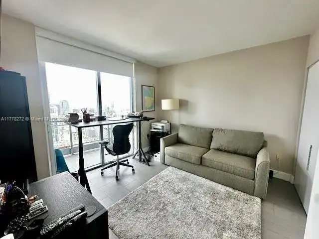 92 SW 3rd St # 4104, Miami FL 33130 photo 5
