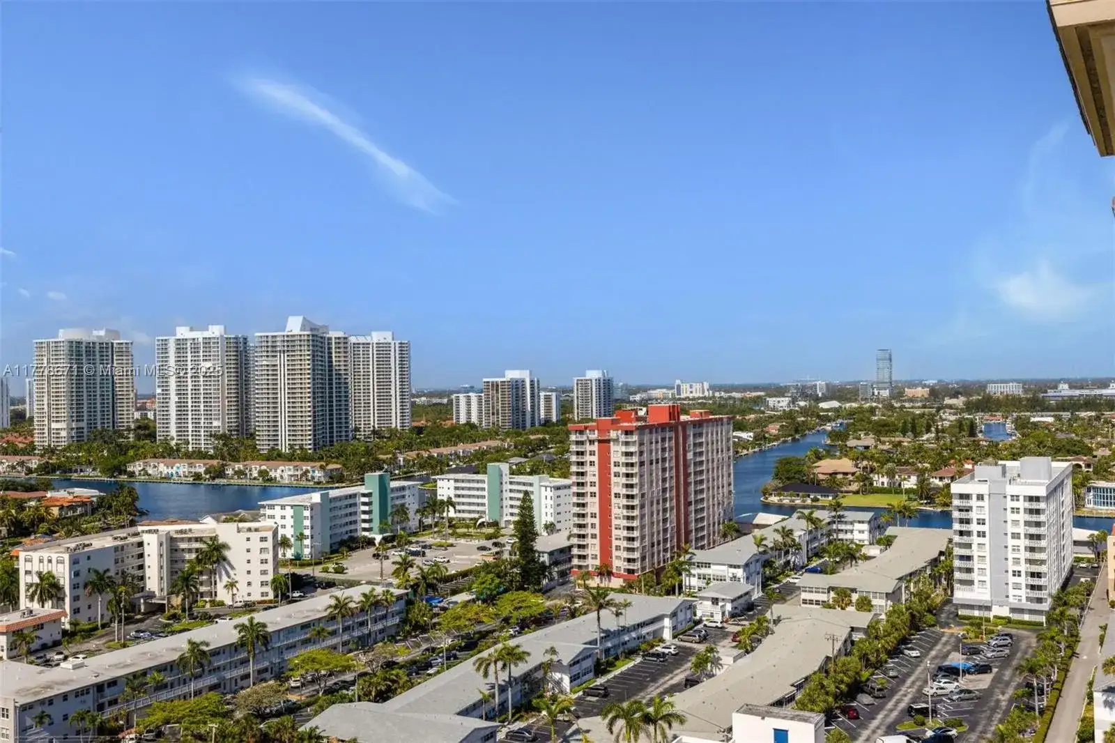 2080 S Ocean Dr, Hallandale Beach FL 33009 photo 3