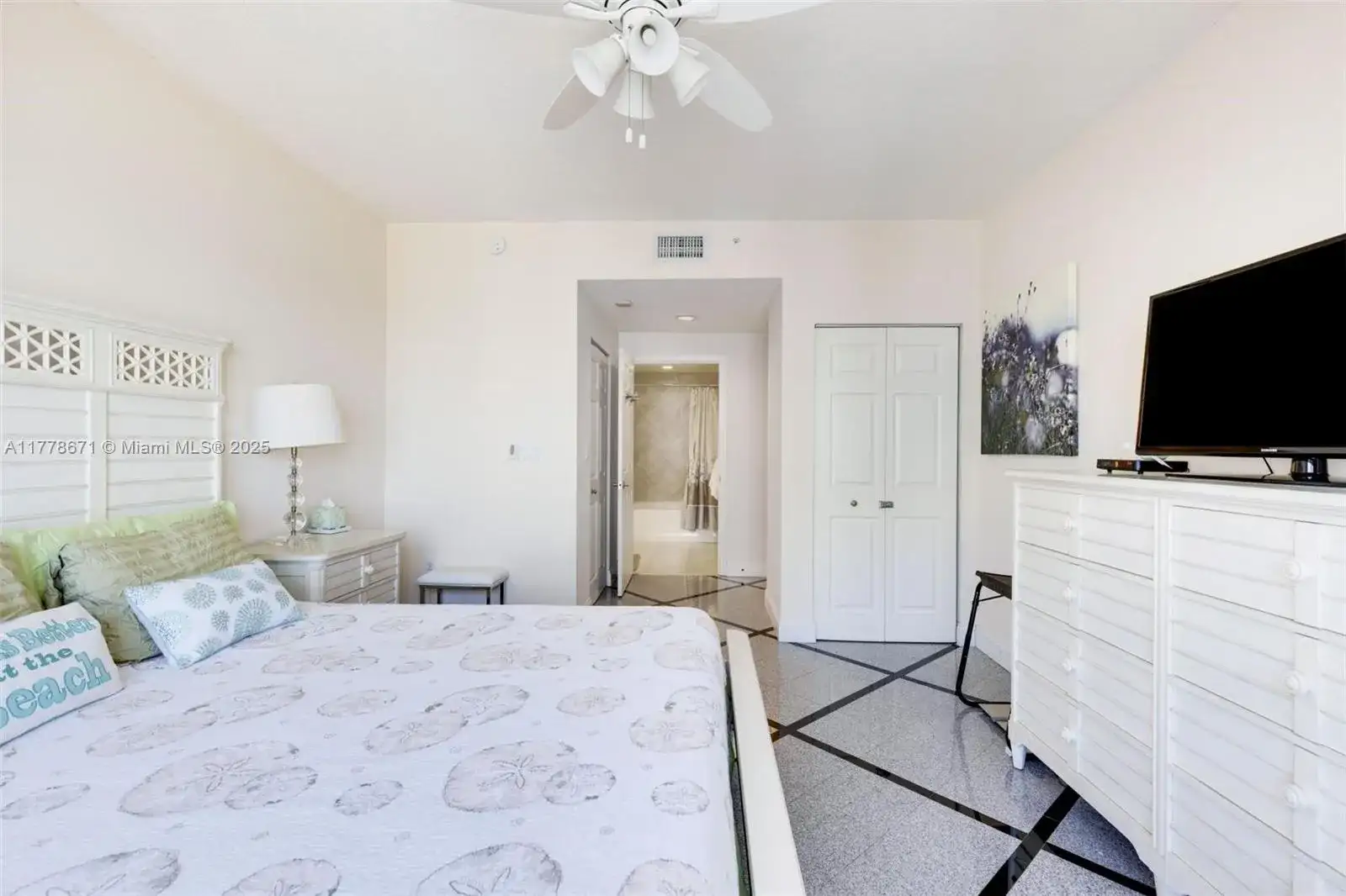 2080 S Ocean Dr, Hallandale Beach FL 33009 photo 5