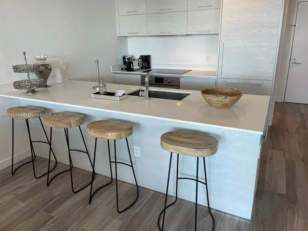 1300 S Miami Ave # 3203, Miami FL 33130