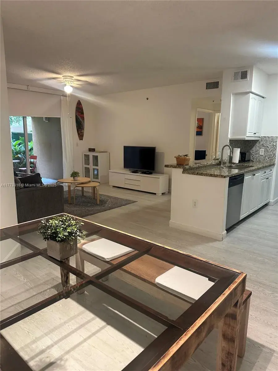 19877 E Country Club Dr # 3105, Aventura FL 33180