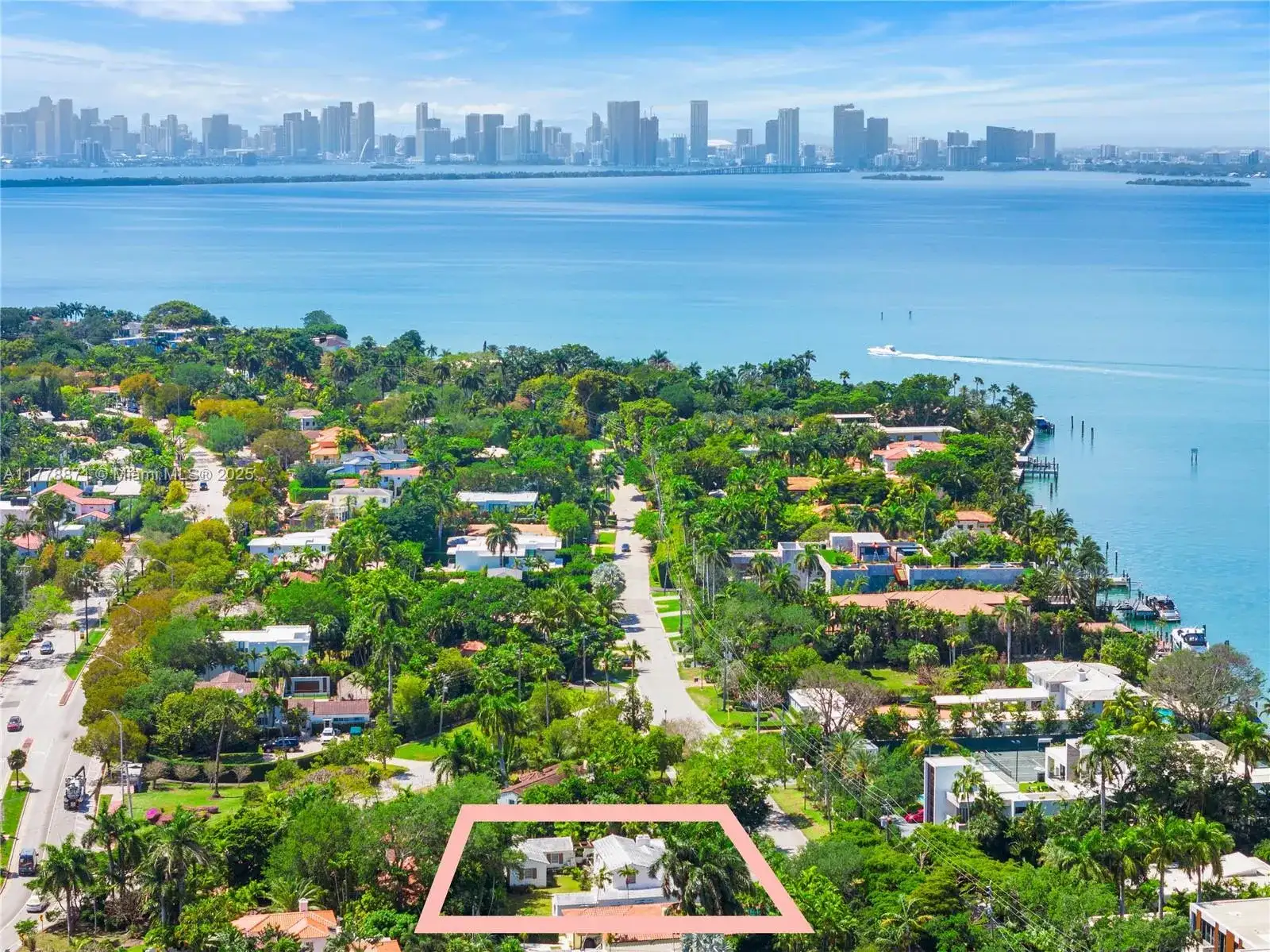 6371 N Bay Rd, Miami Beach FL 33141 photo 3