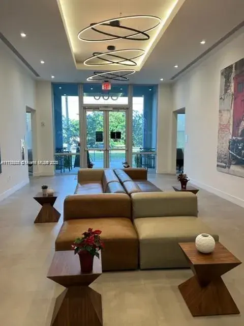 800 SE 4th Ave # 613, Hallandale Beach FL 33009