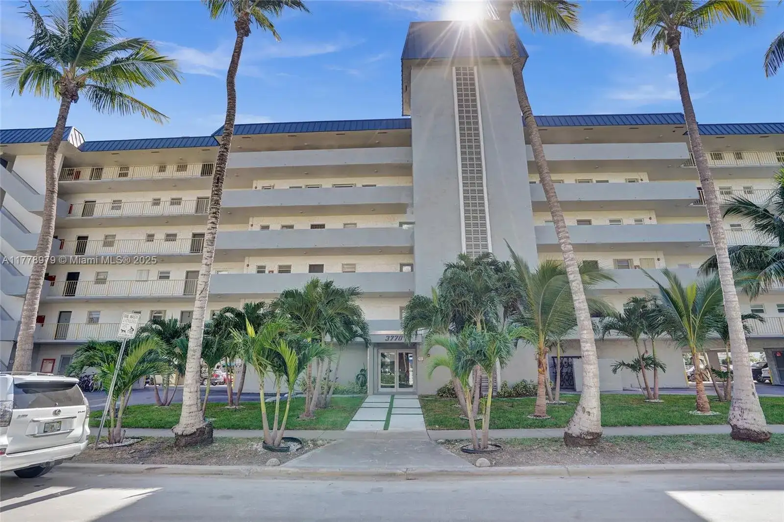 3770 NE 171st St # 403, North Miami Beach FL 33160 photo 5