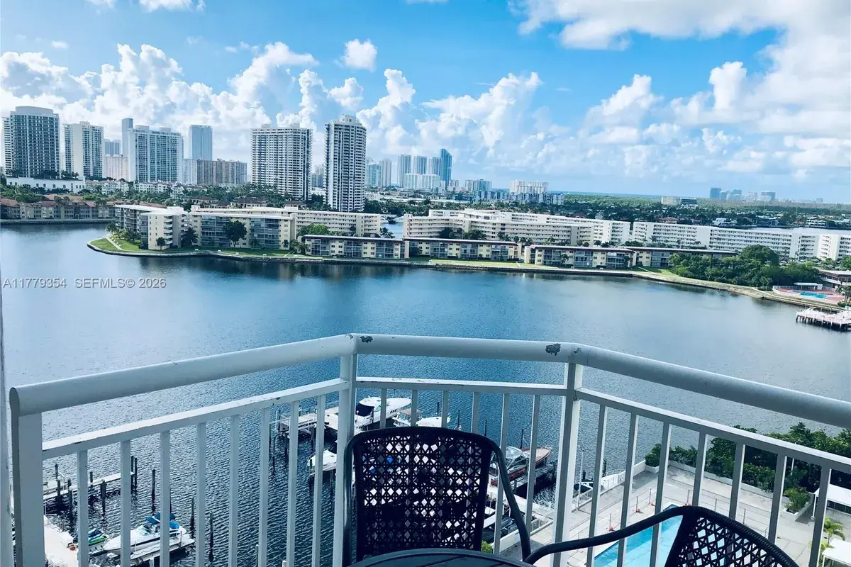 18071 Biscayne Blvd # 1503, Aventura FL 33160