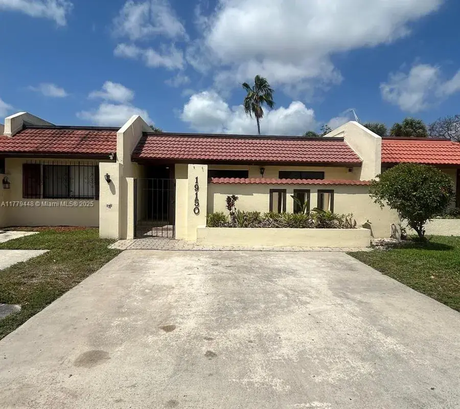 19150 NW 65th Ct # 19150, Hialeah FL 33015