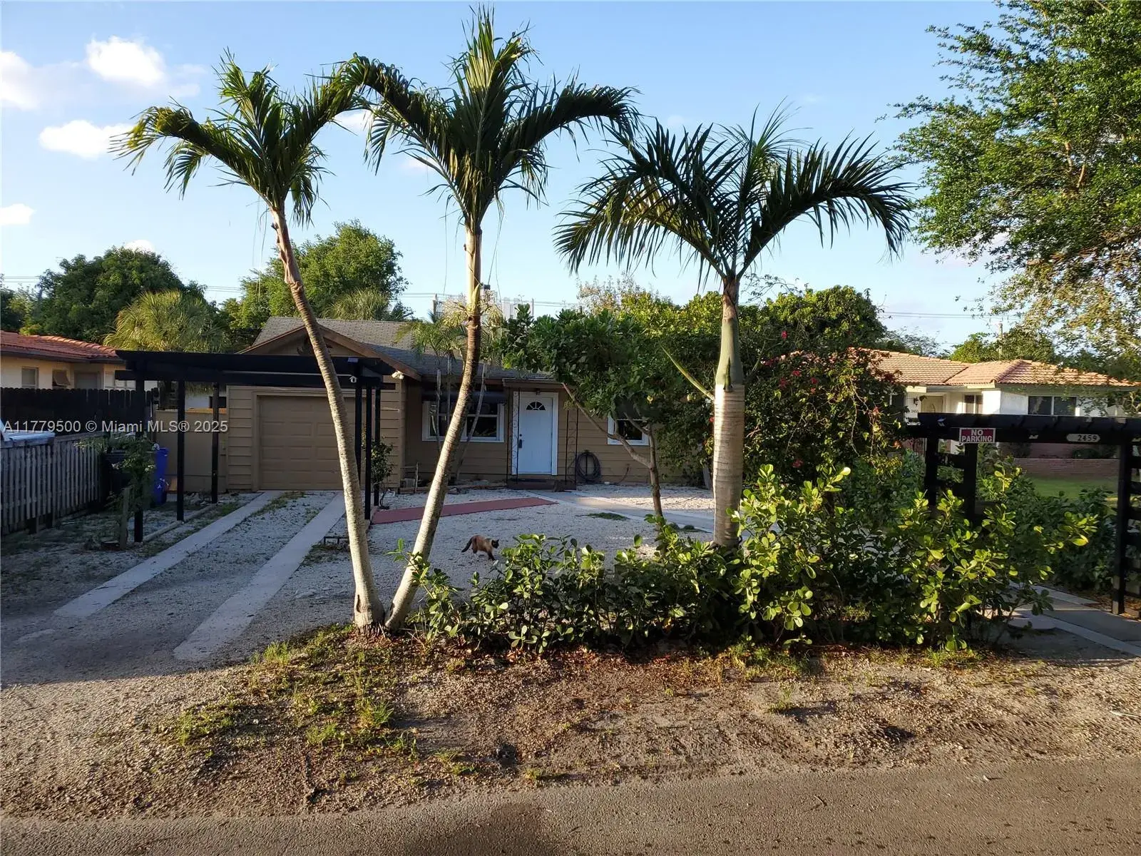 2459 Jackson St, Hollywood FL 33020
