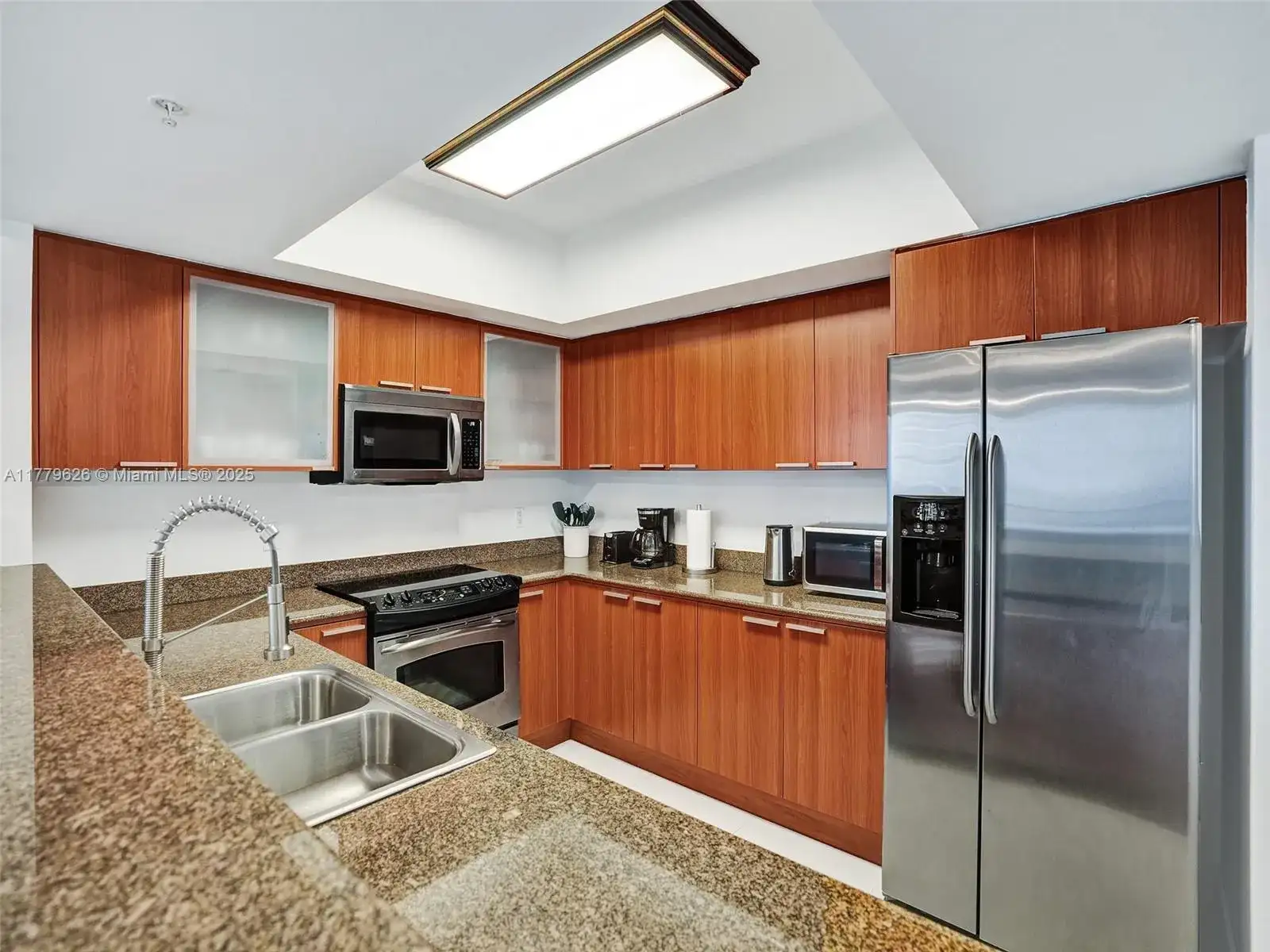 16699 Collins Ave # 2305, Sunny Isles Beach FL 33160 photo 3