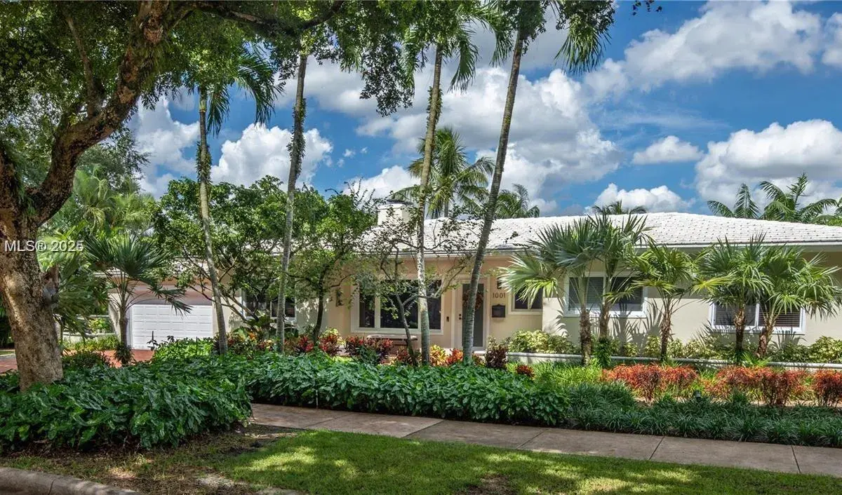 1001 S Alhambra Cir, Coral Gables FL 33146