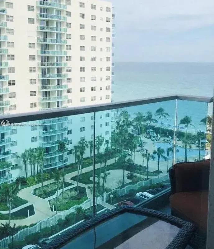 4001 S Ocean Dr # 10K, Hollywood FL 33019