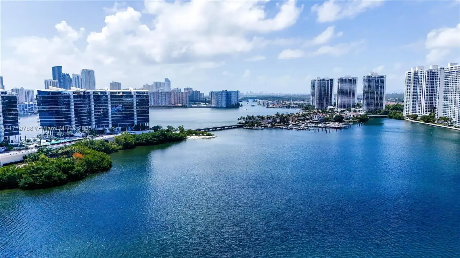 3370 Hidden Bay Dr # 2004, Aventura FL 33180 photo 4