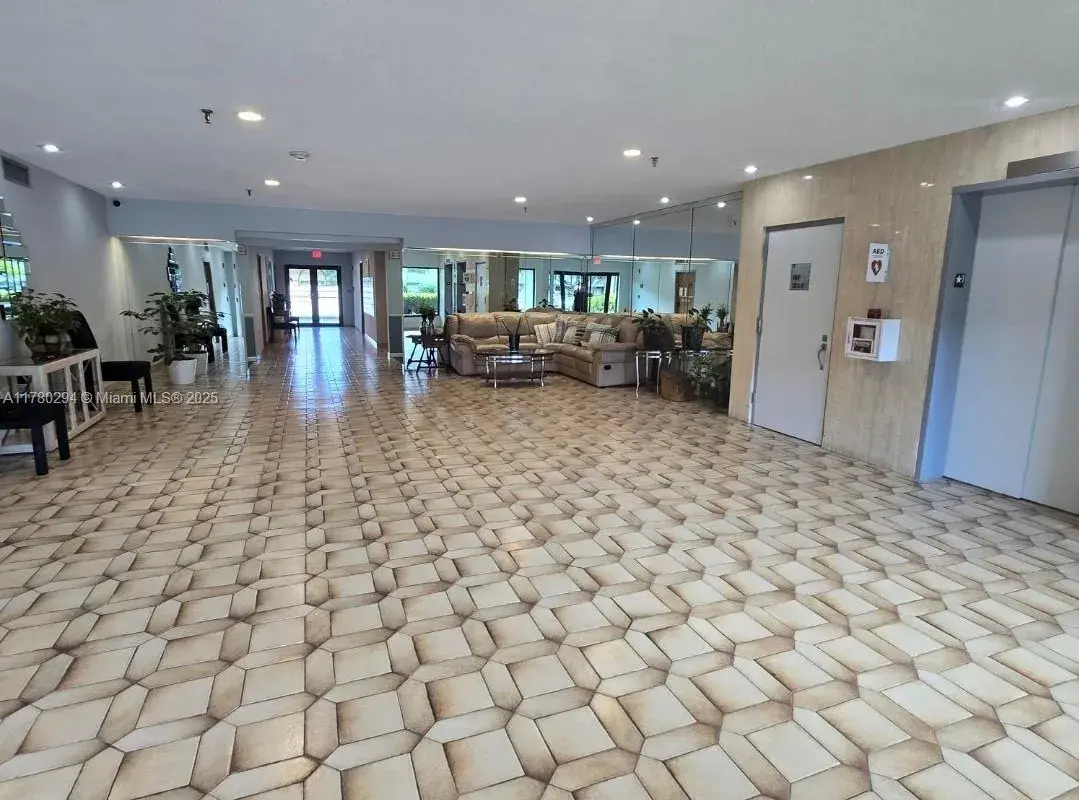 1301 NE 7th St # 217, Hallandale Beach FL 33009