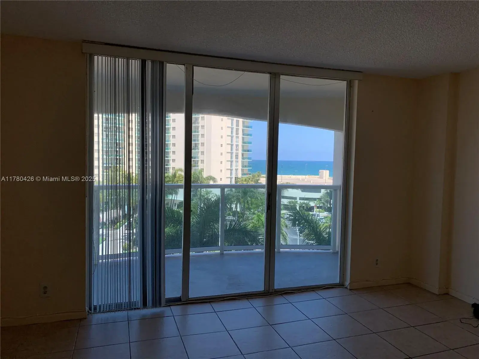 3800 S Ocean Dr # 615, Hollywood FL 33019