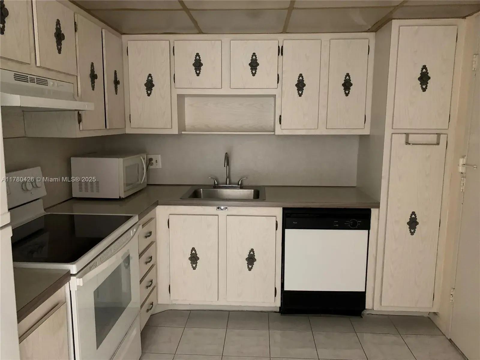 3800 S Ocean Dr # 615, Hollywood FL 33019