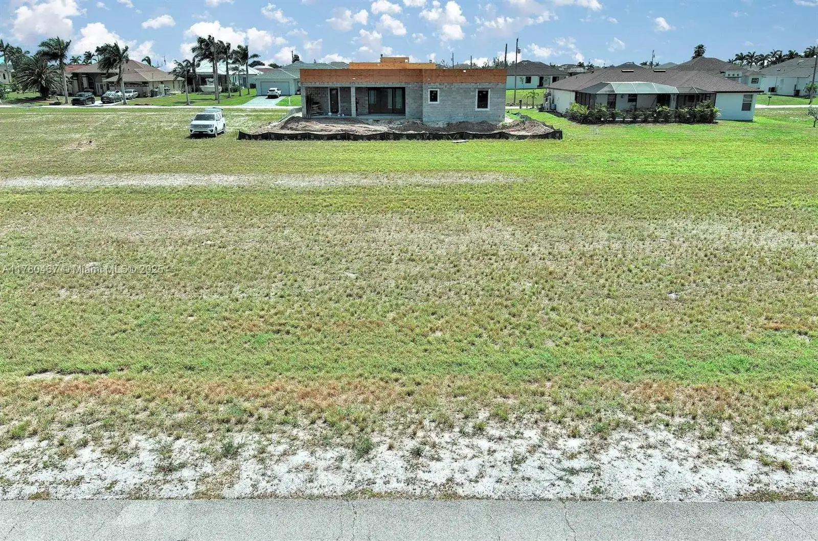 1037 NW 37TH PL, Cape Coral FL 33993 photo 4