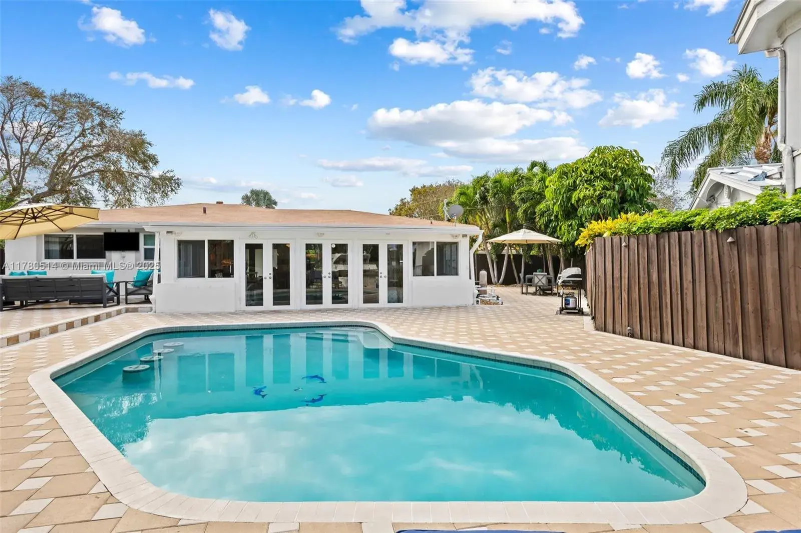 1272 SE 24th Ave, Pompano Beach FL 33062