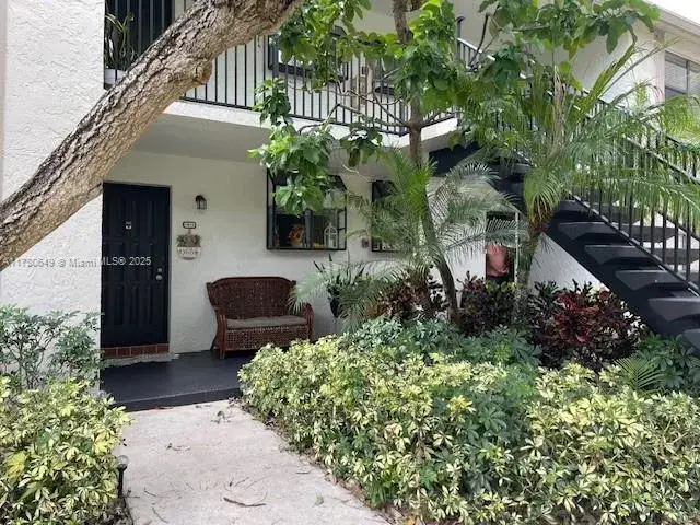 1250 S Military Trl # 1613, Deerfield Beach FL 33442