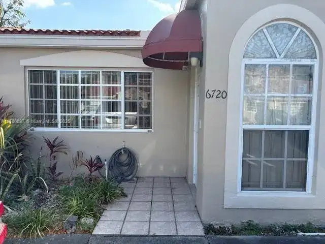 6720 NW 166th Ter # 401, Miami Lakes FL 33014 photo 2