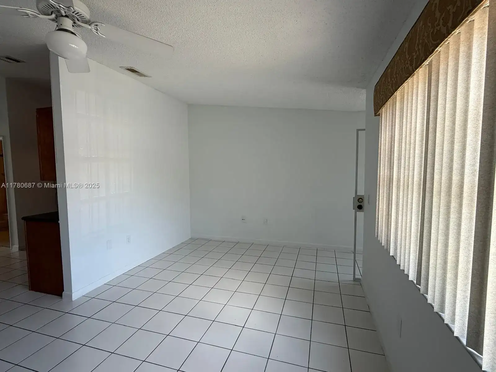 6720 NW 166th Ter # 401, Miami Lakes FL 33014 photo 4