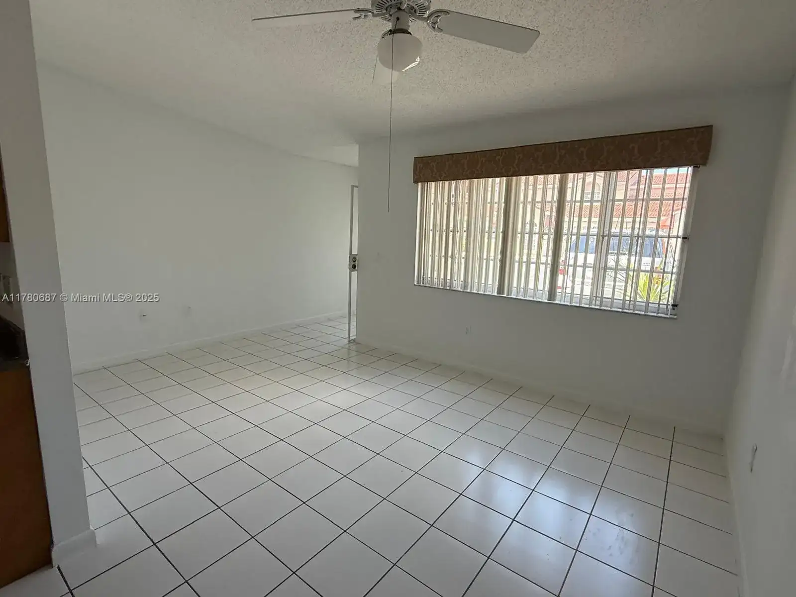 6720 NW 166th Ter # 401, Miami Lakes FL 33014 photo 5