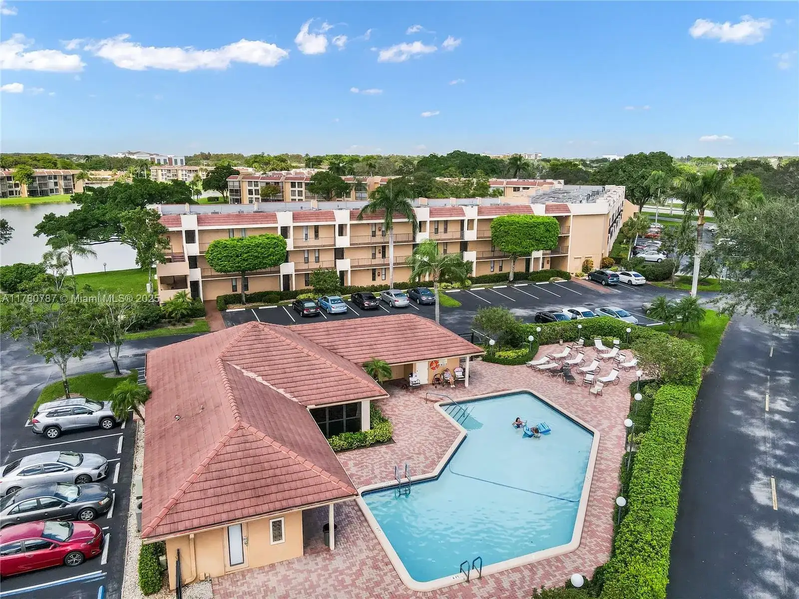 6106 Coral Lake Dr # 106, Margate FL 33063 photo 5
