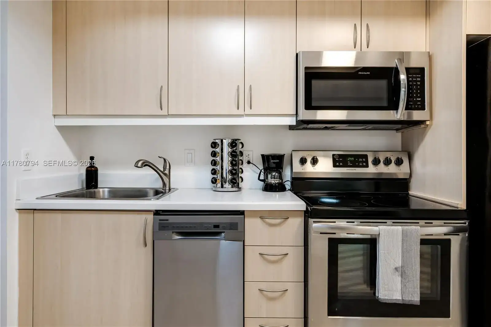 2951 S Bayshore Dr # 815, Miami FL 33133 photo 3