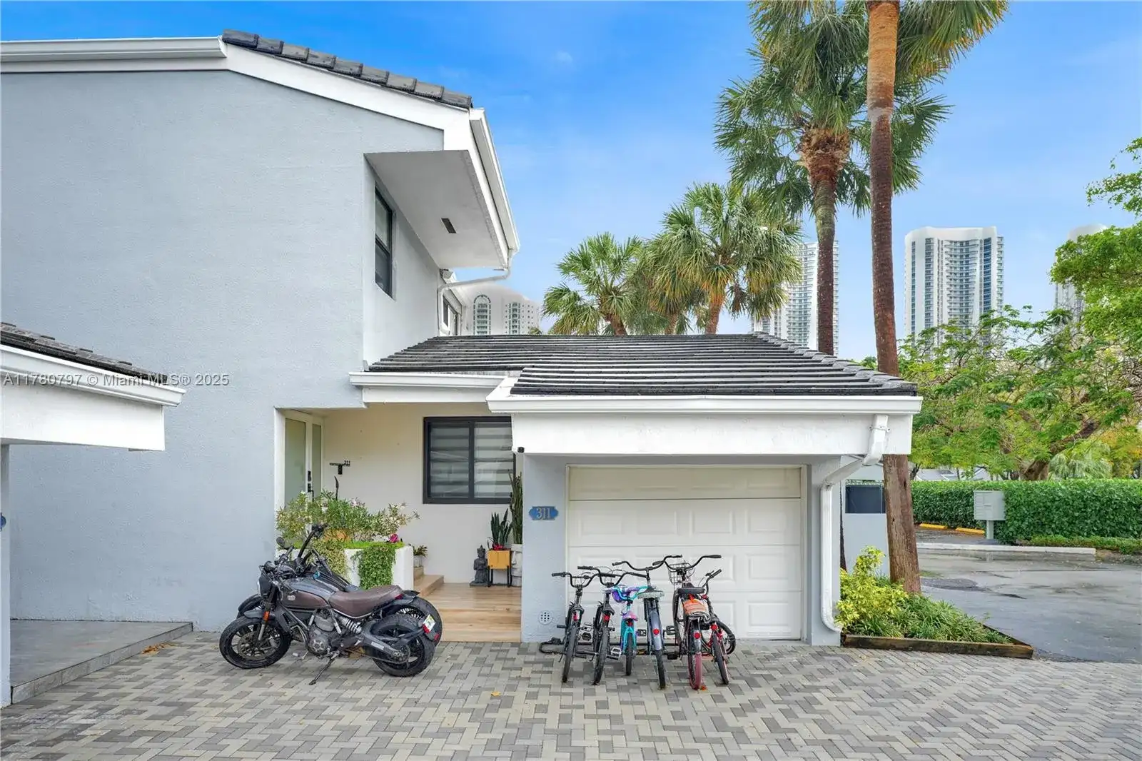 311 Poinciana Dr # 801, Sunny Isles Beach FL 33160 photo 4