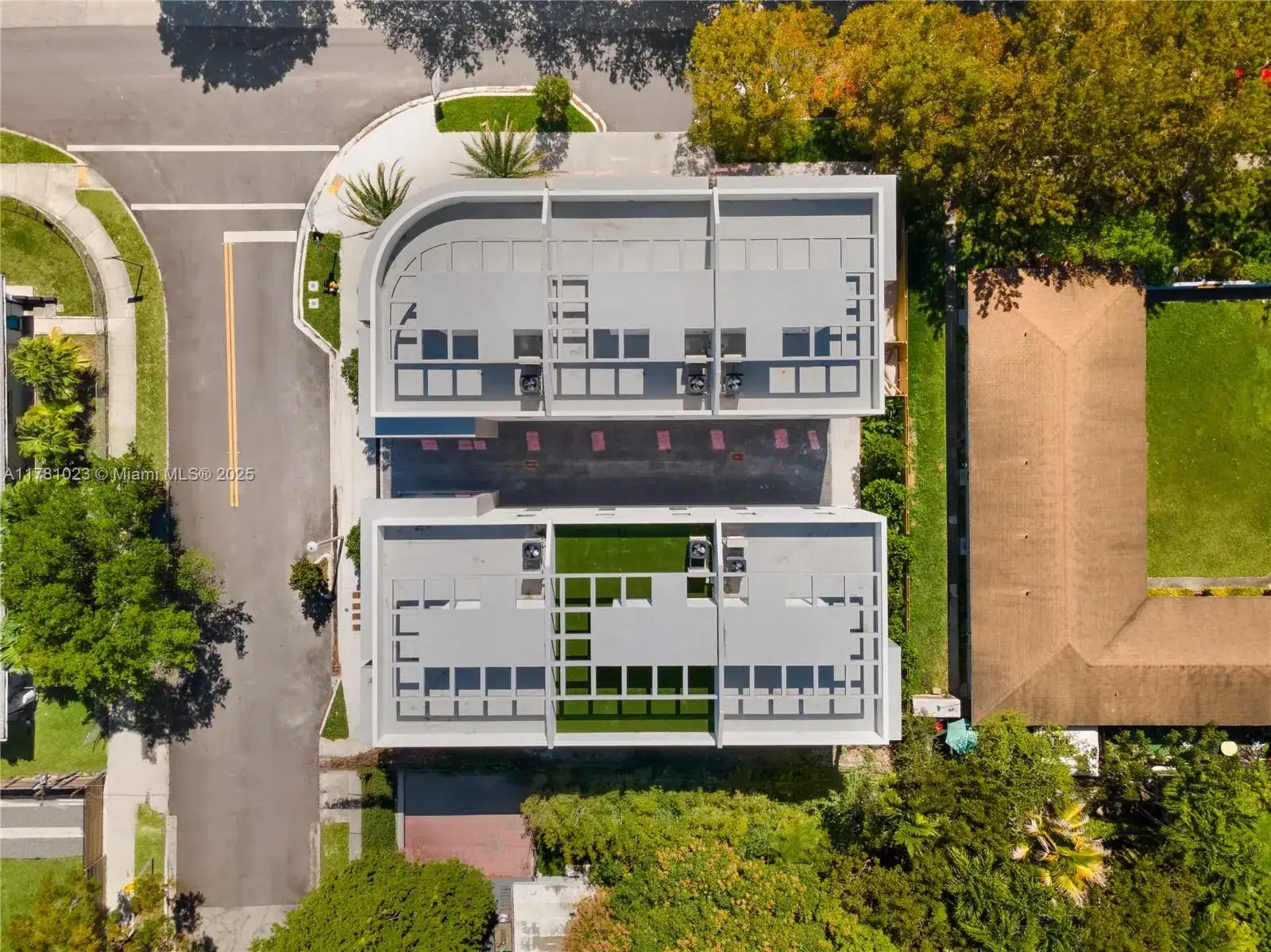 2501 SW 27 ST # 2, Miami FL 33133 photo 3
