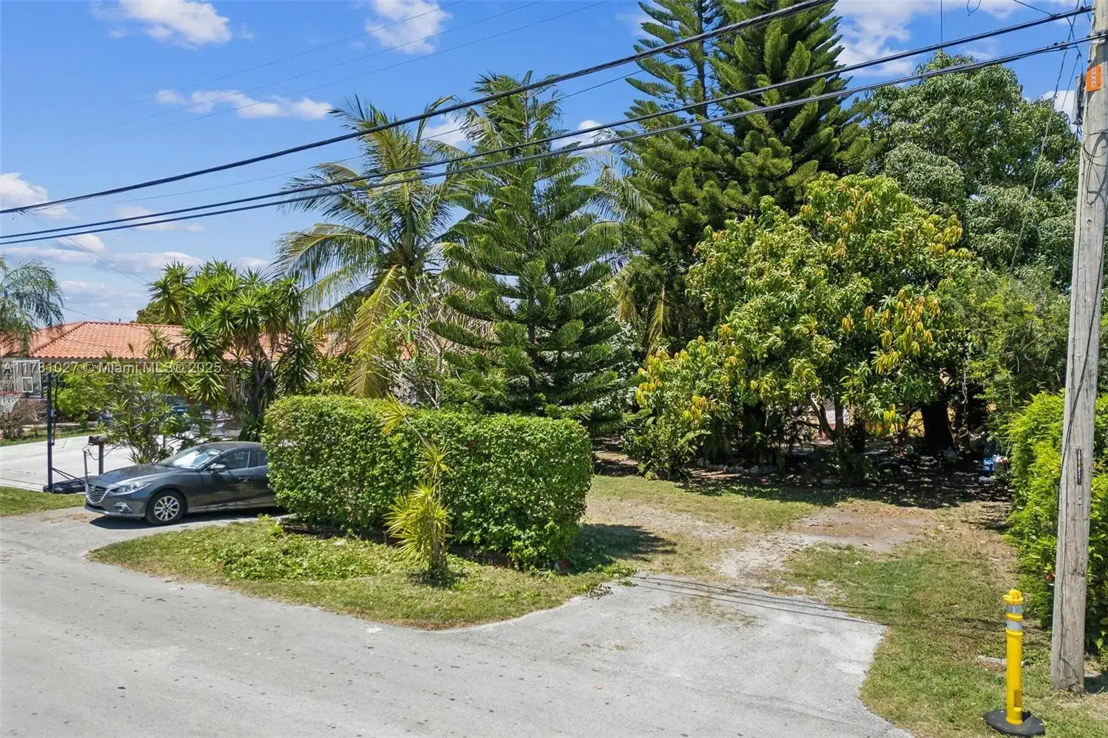 2953 SW 17th St, Miami FL 33145 photo 3