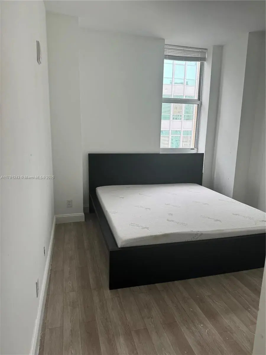111 E Flagler St # 901, Miami FL 33131 photo 3