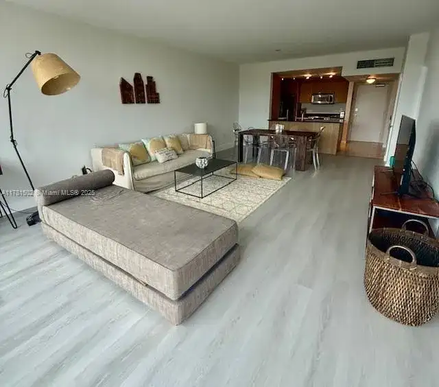 10275 Collins Ave # 429, Bal Harbour FL 33154 photo 2