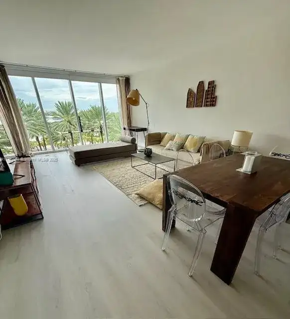 10275 Collins Ave # 429, Bal Harbour FL 33154 photo 3