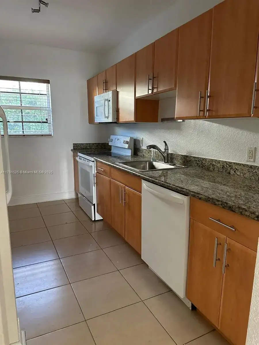 1065 97th St # 1A, Bay Harbor Islands FL 33154 photo 5