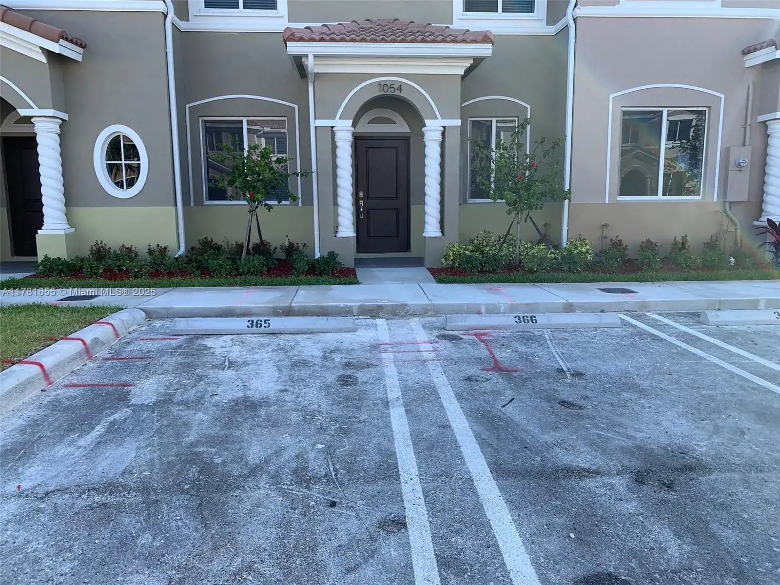 1054 SE 23rd Ter # 1054, Homestead FL 33035 photo 2