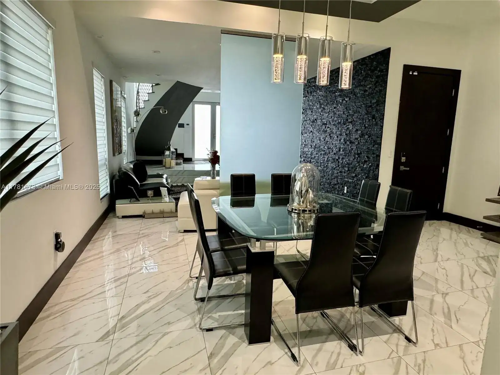 8272 NW 33rd Ter, Doral FL 33122 photo 5