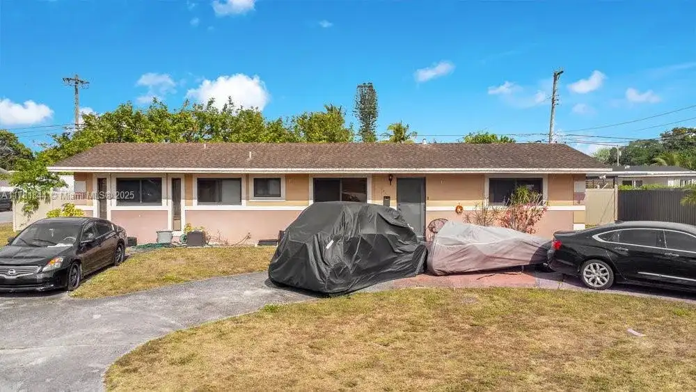 17665 NW 37th Ct, Miami Gardens FL 33055 photo 4