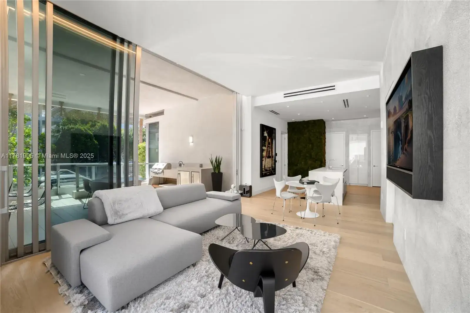 304 Ocean Dr # 102, Miami Beach FL 33139 photo 3