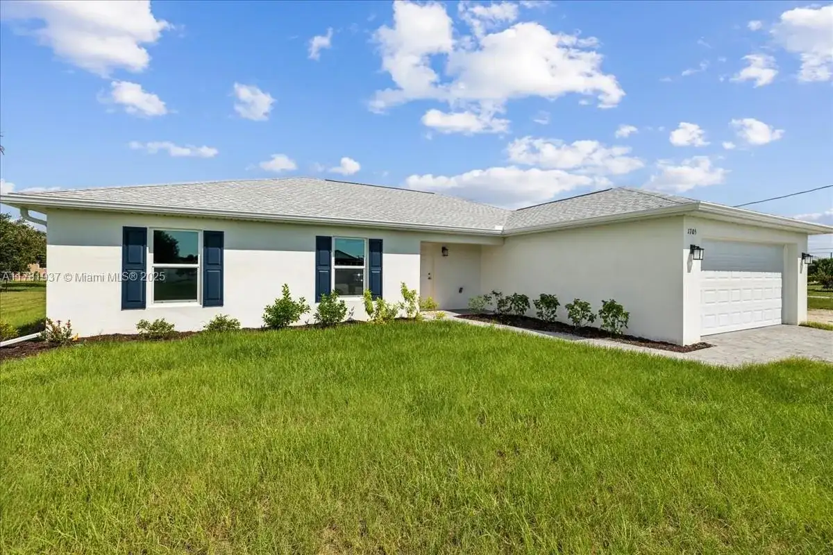 1705 NW 11th PL, Cape Coral FL 33993 photo 2