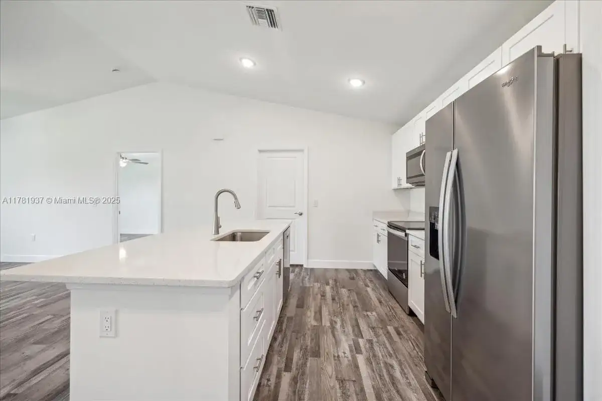 1705 NW 11th PL, Cape Coral FL 33993 photo 5