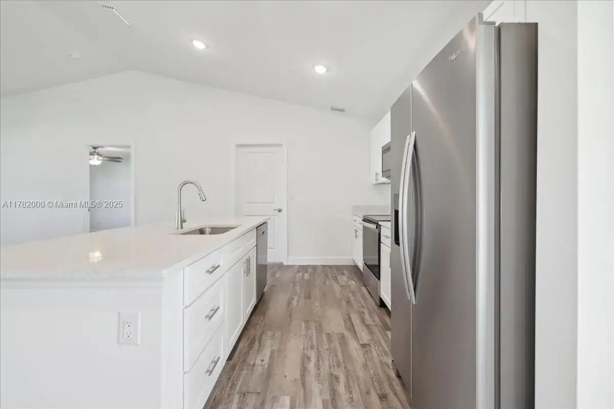 415 NW 11th ST, Cape Coral FL 33993 photo 5
